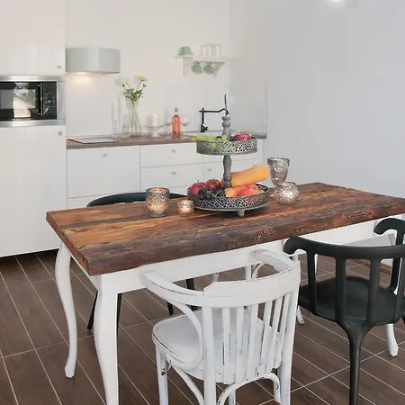 Apartment Anita Gyenesdias