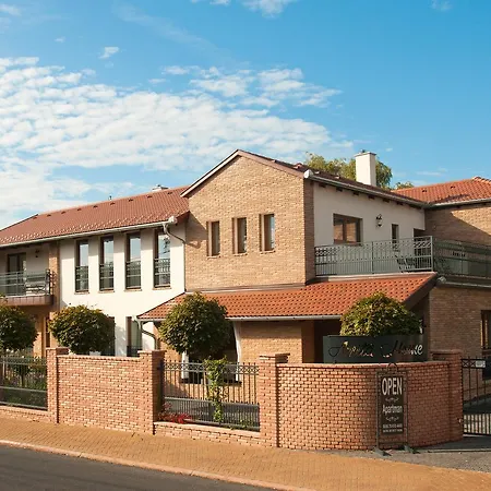 Anita Apartment